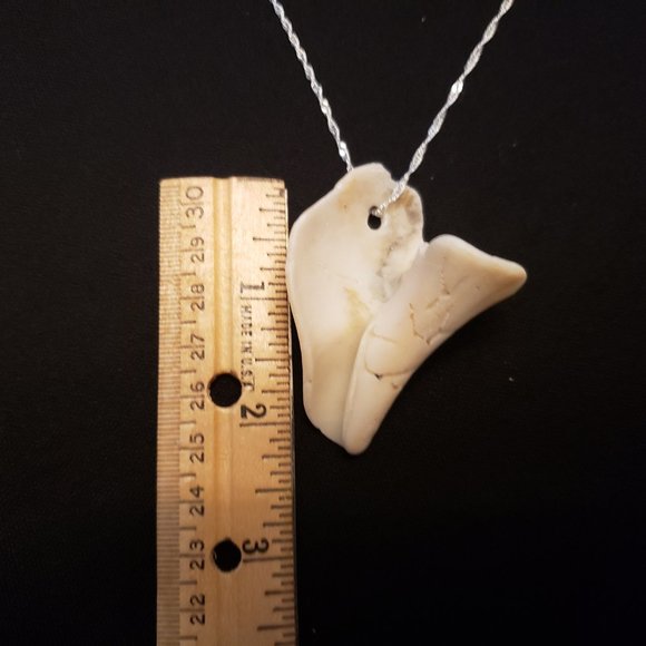 Ocean Treasures Collection artisan shell necklace w/20" 925plated Sterling chain - Picture 2 of 4